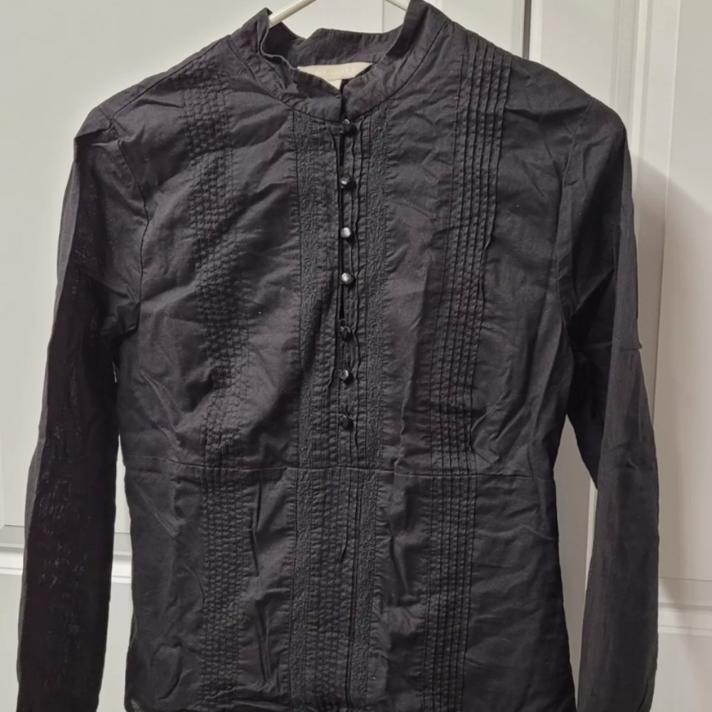 Janeville Women's Blouse Size: 6 Button Lined